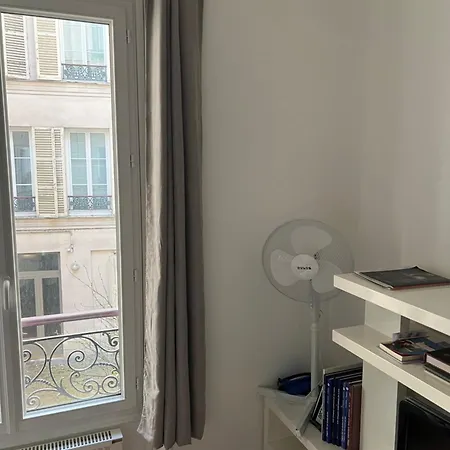 Appartement - Champs Elysees - Arc De Triomphe