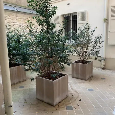 - Champs Elysees - Arc De Triomphe Apartman *